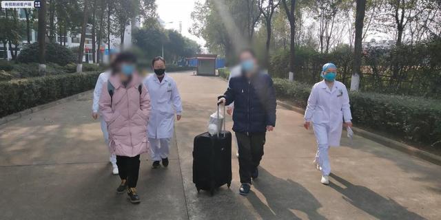 岑溪市病人院后返乡
